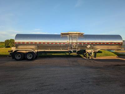 Polar Tandem Axle Stainless Steel Chemical / Acid Tank Trailer - Air Ride, Fixed Axle