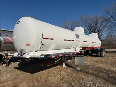 Tankcon 5500 GAL DOT 412 FRP IN TEST Chemical / Acid Tank Trailer