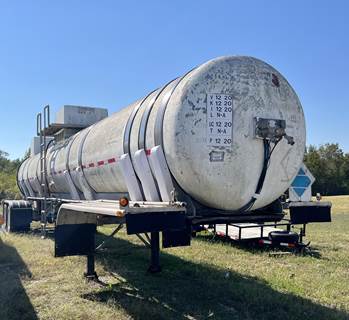 Tankcon 43ft Tandem Axle Plate / Composite Chemical / Acid Tank Trailer - Air Ride, Fixed Axle