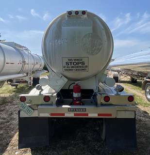 2014 Brenner 44ft Tandem Axle Aluminum Crude Oil Tank Trailer - Air Ride
