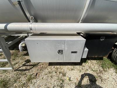 2014 Brenner 44ft Tandem Axle Aluminum Crude Oil Tank Trailer - Air Ride