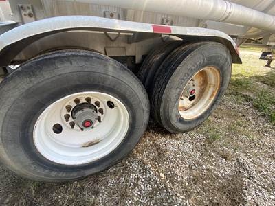 2014 Brenner 44ft Tandem Axle Aluminum Crude Oil Tank Trailer - Air Ride