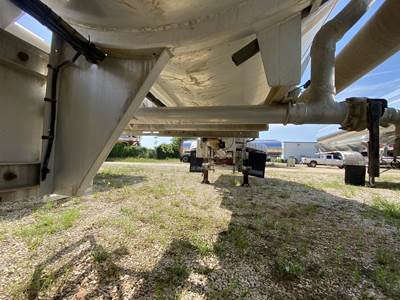 2014 Brenner 44ft Tandem Axle Aluminum Crude Oil Tank Trailer - Air Ride