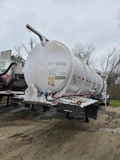 2015 Brenner 42ft Tandem Axle Aluminum Crude Oil Tank Trailer - Air Ride, Fixed Axle