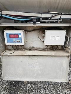 2015 Brenner 42ft Tandem Axle Aluminum Crude Oil Tank Trailer - Air Ride, Fixed Axle