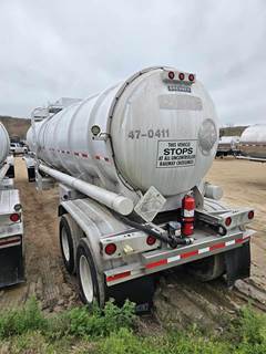 2013 Brenner 42ft Tandem Axle Aluminum Crude Oil Tank Trailer - Air Ride, Fixed Axle