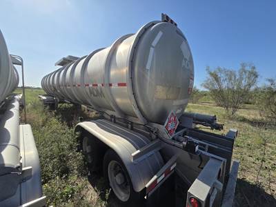 2012 Brenner 42ft Tandem Axle Aluminum Crude Oil Tank Trailer - Air Ride, Fixed Axle
