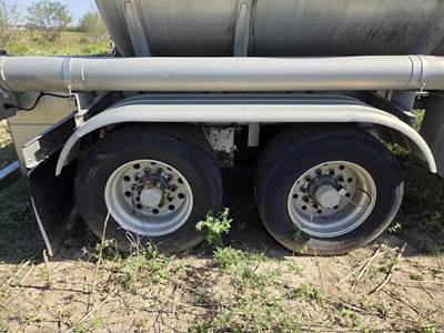 2012 Brenner 42ft Tandem Axle Aluminum Crude Oil Tank Trailer - Air Ride, Fixed Axle