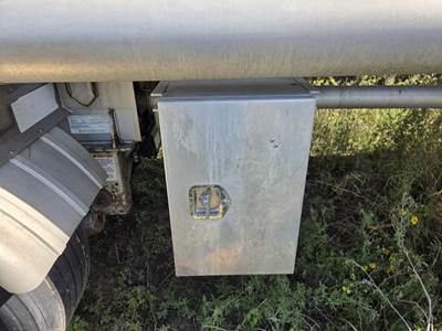 2012 Brenner 42ft Tandem Axle Aluminum Crude Oil Tank Trailer - Air Ride, Fixed Axle