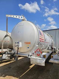2012 Dragon 44ft Tandem Axle Aluminum Crude Oil Tank Trailer - Air Ride, Fixed Axle