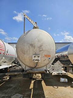 2013 Dragon 44ft Tandem Axle Aluminum Crude Oil Tank Trailer - Air Ride