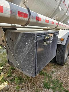 2013 Dragon 44ft Tandem Axle Aluminum Crude Oil Tank Trailer - Air Ride
