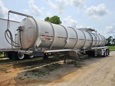 Etnyre 69ft Tandem Axle Aluminum Crude Oil Tank Trailer - Air Ride, Fixed Axle