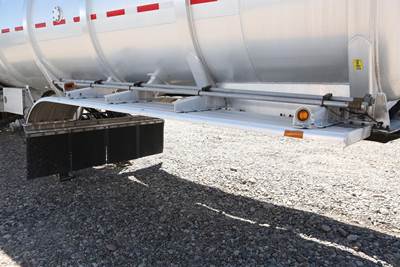 Heil Quad Axle Aluminum Crude Oil Tank Trailer - Air Ride, Fixed Spread Axle