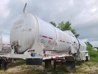 Polar Tandem Axle Aluminum Crude Oil Tank Trailer - Air Ride, Fixed Axle