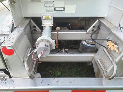 2013 Polar Tandem Axle Aluminum Crude Oil Tank Trailer - Air Ride, Fixed Axle