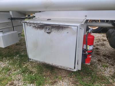 2013 Polar Tandem Axle Aluminum Crude Oil Tank Trailer - Air Ride, Fixed Axle