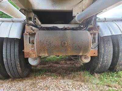 2013 Polar Tandem Axle Aluminum Crude Oil Tank Trailer - Air Ride, Fixed Axle