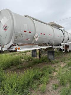 Polar DOT 407 / 8400 GAL / PUMP / AIR RIDE Crude Oil Tank Trailer