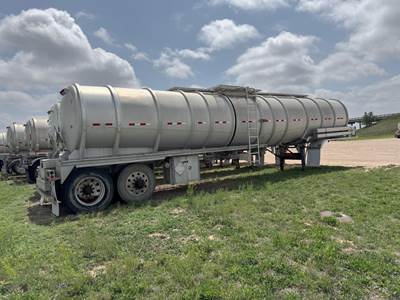 Polar DOT 407 / 8400 GAL / SCULLY / PUMP Crude Oil Tank Trailer