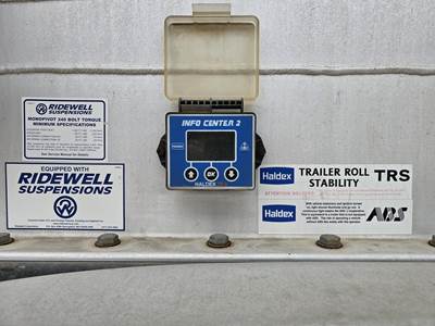 2013 Stephens Tandem Axle Aluminum Crude Oil Tank Trailer - Air Ride, Fixed Axle