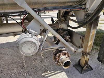 2013 Stephens Tandem Axle Aluminum Crude Oil Tank Trailer - Air Ride, Fixed Axle