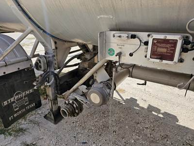 2013 Stephens Tandem Axle Aluminum Crude Oil Tank Trailer - Air Ride, Fixed Axle