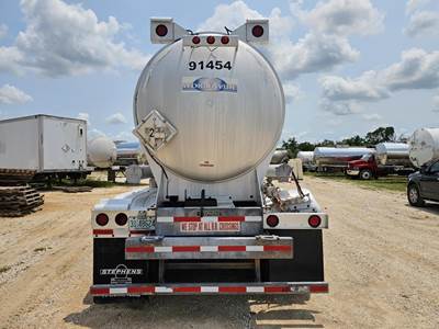 2013 Stephens Tandem Axle Aluminum Crude Oil Tank Trailer - Air Ride, Fixed Axle