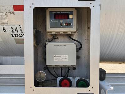 2013 Stephens Tandem Axle Aluminum Crude Oil Tank Trailer - Air Ride, Fixed Axle