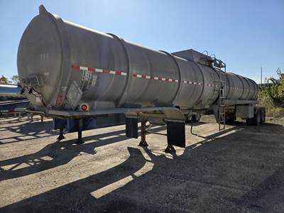 Troxell Tandem Axle Aluminum Crude Oil Tank Trailer - Air Ride, Fixed Axle