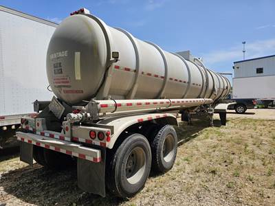 2014 Vantage Tandem Axle Aluminum Crude Oil Tank Trailer - Air Ride, Fixed Axle