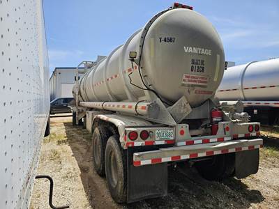 2014 Vantage Tandem Axle Aluminum Crude Oil Tank Trailer - Air Ride, Fixed Axle