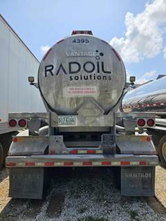 2015 Vantage Tandem Axle Aluminum Crude Oil Tank Trailer - Air Ride, Fixed Axle