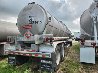 2015 Vantage Tandem Axle Aluminum Crude Oil Tank Trailer - Air Ride, Fixed Axle