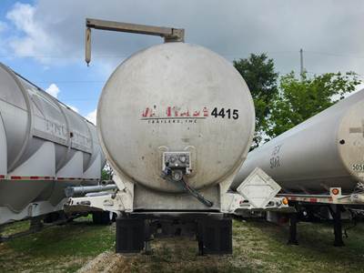2015 Vantage Tandem Axle Aluminum Crude Oil Tank Trailer - Air Ride, Fixed Axle