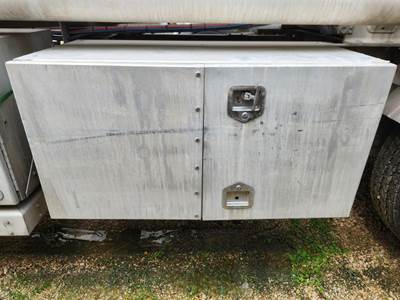 2015 Vantage Tandem Axle Aluminum Crude Oil Tank Trailer - Air Ride, Fixed Axle
