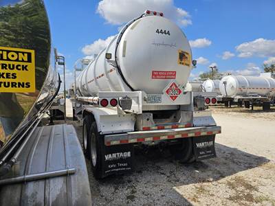 2015 Vantage Tandem Axle Aluminum Crude Oil Tank Trailer - Air Ride, Fixed Axle