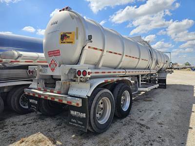 2015 Vantage Tandem Axle Aluminum Crude Oil Tank Trailer - Air Ride, Fixed Axle