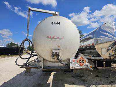 2015 Vantage Tandem Axle Aluminum Crude Oil Tank Trailer - Air Ride, Fixed Axle