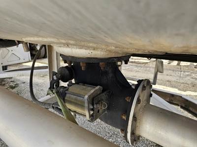2015 Vantage Tandem Axle Aluminum Crude Oil Tank Trailer - Air Ride, Fixed Axle