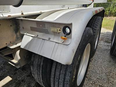 2015 Vantage Tandem Axle Aluminum Crude Oil Tank Trailer - Air Ride, Fixed Axle