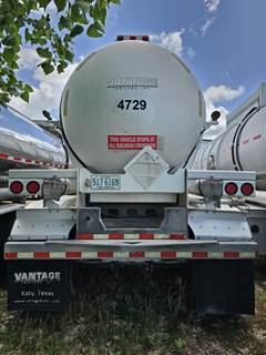 2015 Vantage Tandem Axle Aluminum Crude Oil Tank Trailer - Air Ride, Fixed Axle