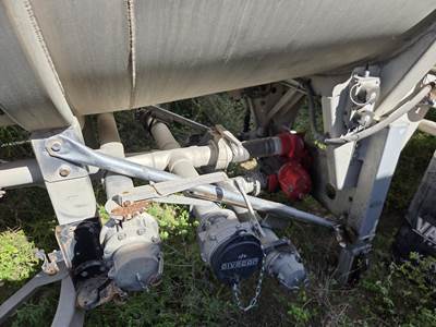 2015 Vantage 44ft Tandem Axle Aluminum Crude Oil Tank Trailer - Air Ride, Fixed Axle