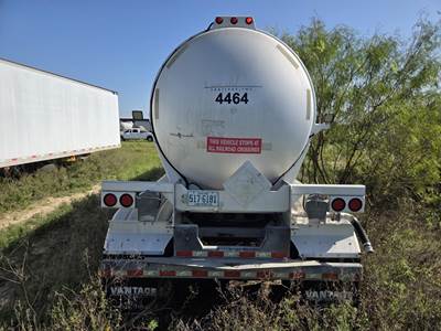 2015 Vantage 44ft Tandem Axle Aluminum Crude Oil Tank Trailer - Air Ride, Fixed Axle