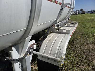 2015 Vantage 44ft Tandem Axle Aluminum Crude Oil Tank Trailer - Air Ride, Fixed Axle