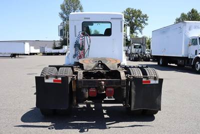1998 Kenworth T300 Single Axle Day Cab Truck - Caterpillar 170HP, Automatic