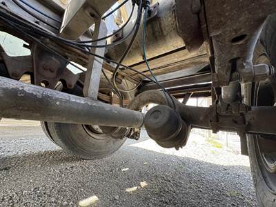 1977 J & L Tandem Axle Aluminum Dry Bulk / Pneumatic Tank Trailer - Spring, Fixed Axle