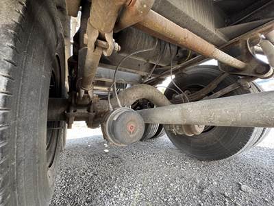 1977 J & L Tandem Axle Aluminum Dry Bulk / Pneumatic Tank Trailer - Spring, Fixed Axle