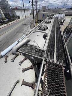 1977 J & L Tandem Axle Aluminum Dry Bulk / Pneumatic Tank Trailer - Spring, Fixed Axle