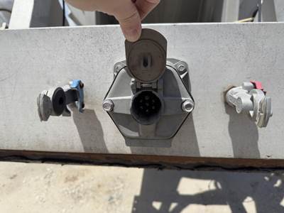 1977 J & L Tandem Axle Aluminum Dry Bulk / Pneumatic Tank Trailer - Spring, Fixed Axle